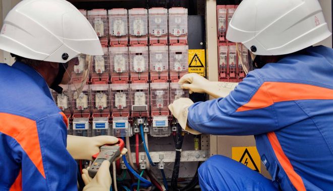 Mai multe străzi din Constanţa, fără curent electric - curent-1649094681.jpg