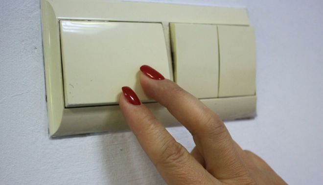 Centrul Constanței, fără curent electric - curentelectricintrerupator3-1523983835.jpg