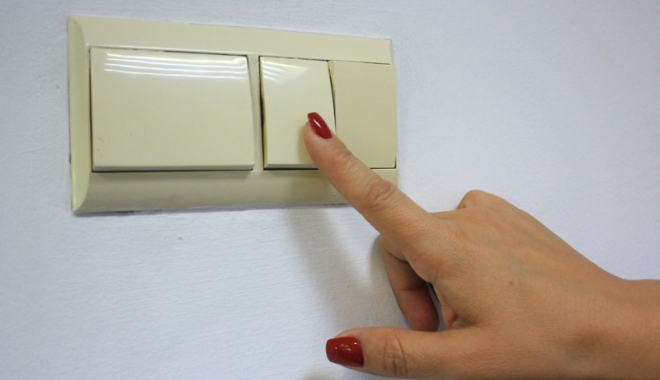 Mai multe zone din Constanța,  fără curent electric - curentelectricintrerupator5-1505144214.jpg