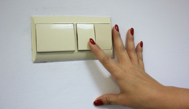 Mai multe cartiere din Constanța rămân fără curent electric, astăzi - curentelectricintrerupator6-1513519073.jpg