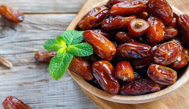 Curmalele sunt o sursă bună de fibre dietetice și sunt bogate în antioxidanți naturali - curmale-1707646928.jpg