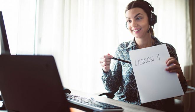 Cursuri pentru profesori privind utilizarea tehnologiilor digitale în procesul de învățare - cursuripentruprofesori-1596987095.jpg