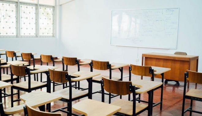 Cursurile faţă în faţă, suspendate în şcolile unde sunt secţii de votare - cursurisuspendate-1600866829.jpg