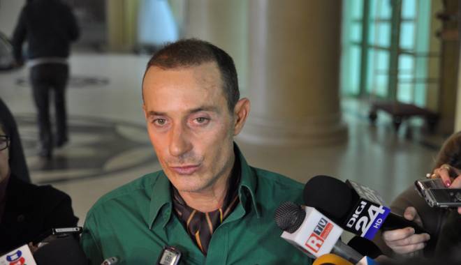 Curtea Supremă decide joi dacă Radu Mazăre iese din arest - curteasupremaradumazare1-1432057448.jpg