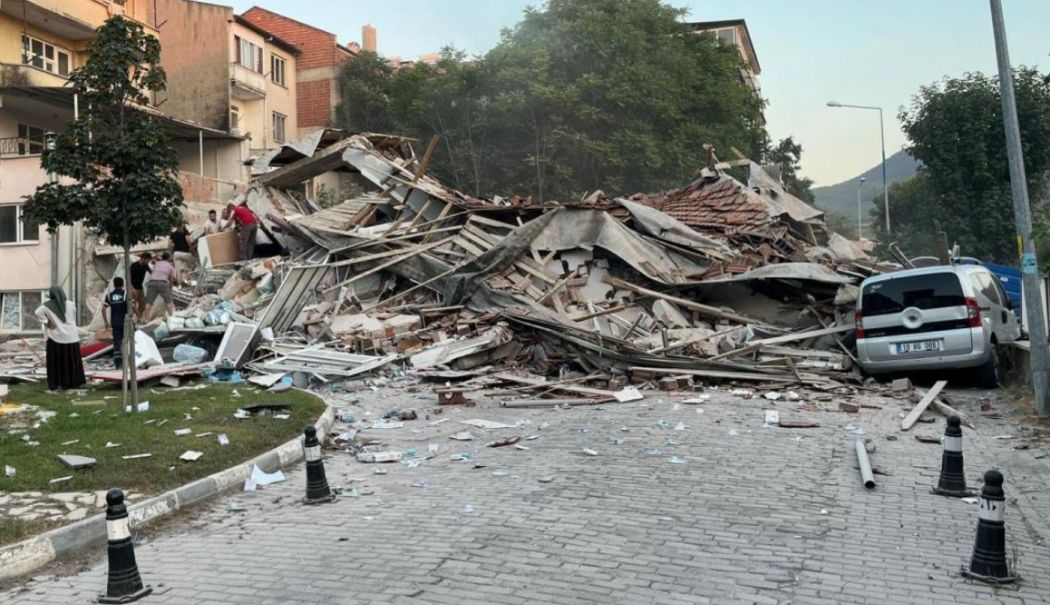 Cutremur puternic în Turcia resimțit la Istanbul și Izmir. Mai multe clădiri s-au prăbușit - cutermurturcia-1761634940.png