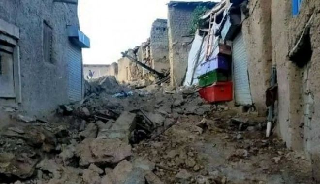 Cutremur de 6,1 grade în Afganistan. Cel puţin 250 de morţi