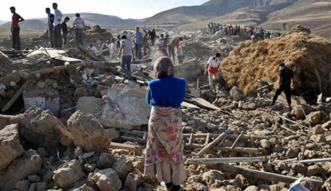 CUTREMUR VIOLENT în Iran - cutremurirantare17190600-1368263917.jpg