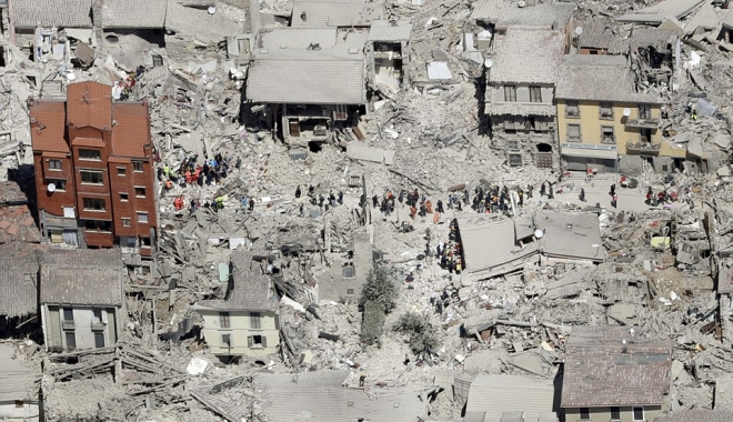 VIDEO ȘI IMAGINI DRAMATICE / 247 DE MORȚI după cutremurul din Italia. Printre victime sunt cinci români - cutremuritalia10-1472109107.jpg