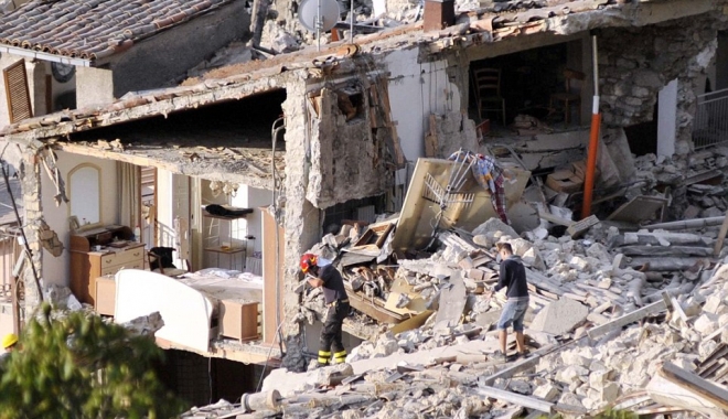 VIDEO ȘI IMAGINI DRAMATICE / 247 DE MORȚI după cutremurul din Italia. Printre victime sunt cinci români - cutremuritalia22-1472109341.jpg