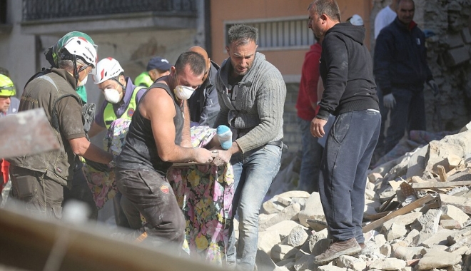 VIDEO ȘI IMAGINI DRAMATICE / 247 DE MORȚI după cutremurul din Italia. Printre victime sunt cinci români - cutremuritalia27-1472108896.jpg