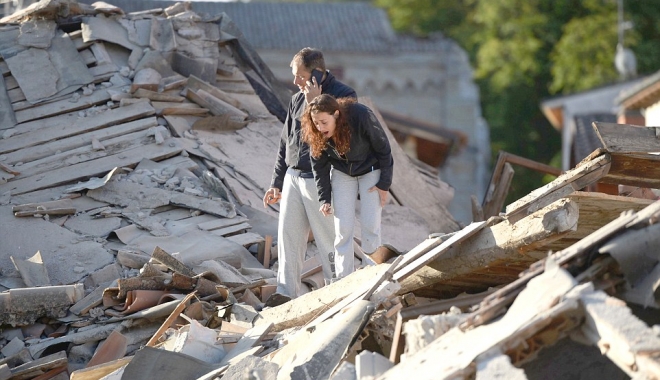 VIDEO ȘI IMAGINI DRAMATICE / 247 DE MORȚI după cutremurul din Italia. Printre victime sunt cinci români - cutremuritalia30-1472109404.jpg