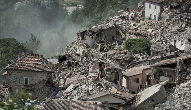 VIDEO ȘI IMAGINI DRAMATICE / 247 DE MORȚI după cutremurul din Italia. Printre victime sunt cinci români - cutremuritalia44-1472109556.jpg