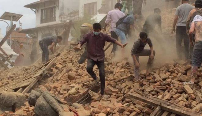 Bilanț tragic în Nepal: peste 1.800 de morți și 4.700 de răniți după cutremurul de 7,9 - cutremurnepal43068-1430027893.jpg