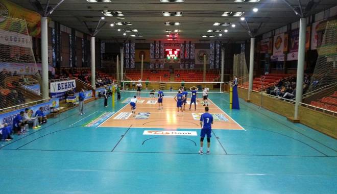 Volei: CVM Tomis a câștigat amicalul cu Dobrudja Dobrici. Iată scorul - cvm-1444850396.jpg