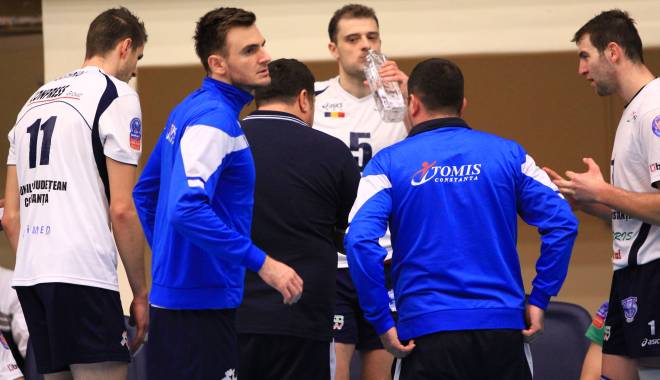 Volei: CVM Tomis, blocată în Novosibirsk - cvmblocata-1424340648.jpg