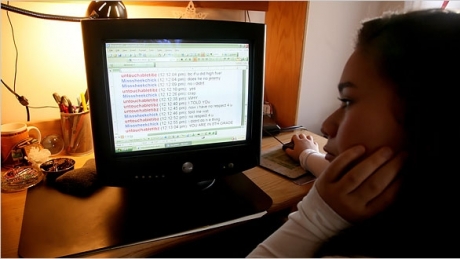 România, prima la hărțuirea pe internet - cyberbully02760400-1319542915.jpg