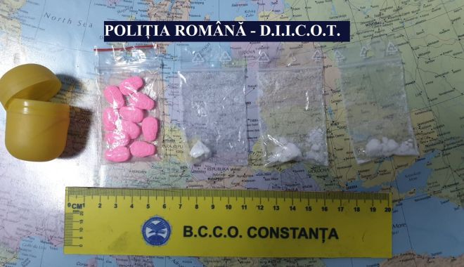Șase tineri, reținuți pentru trafic de droguri, la Constanța - d203bbc58cf0464f81909abc5650c4b8-1597325080.jpg