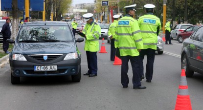 Sute de șoferi au fost amendați de polițiști pentru că nu purtau centura de siguranță - d4b5f43016586097bb0f538e169ab22a.jpg