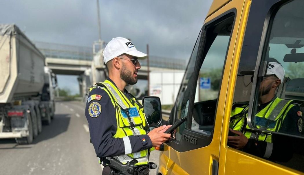 Peste 800 de șoferi ce transportau marfă sau persoane au fost sancționați, la Constanța - d6ef730827c94db58e14e06fc7f22444-1747051314.jpg