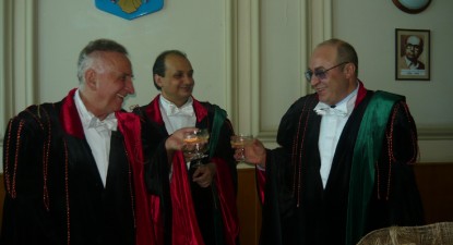 Ambasadorul Azerbaidjanului în România, distins cu titlul Doctor Honoris Causa al Universității 