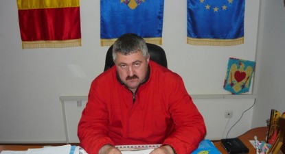 Primarul din Deleni a schimbat comuna la față - d9b320207265bfe1bc49728cf81bb9b0.jpg