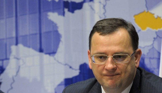 Premierul ceh  și-a anunțat demisia după un scandal  de corupție - da-1371505126.jpg