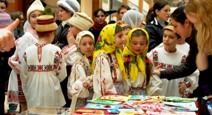 1.225 de lei, strânși din mărțișoare, pentru proiectul 