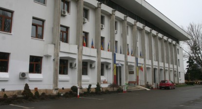 Administrațiile locale din județul Constanța au cheltuit 18,5 milioane lei cu sporurile salariale ilegale - dab85f5dbd8b9455e3e2f89651a87a70.jpg