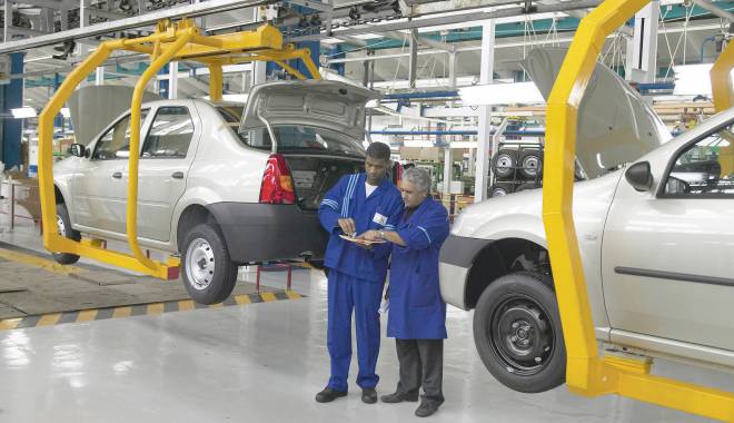 Dacia-Renault rămâne la Mioveni! - dacia-1433434638.jpg