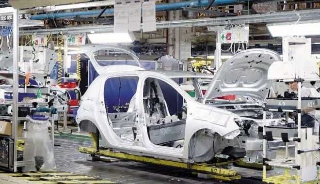 Criza microcipurilor a înjumătăţit producţia de maşini la uzinele Dacia şi Ford - dacia-1634020636.jpg