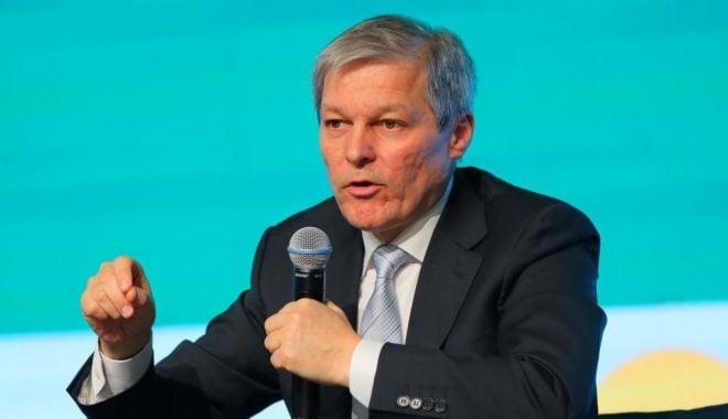 Miniștrii lui Cioloş primesc avize negative unul după altul în comisiile din Parlament - dacianciolos1024x720-1634635216.jpg