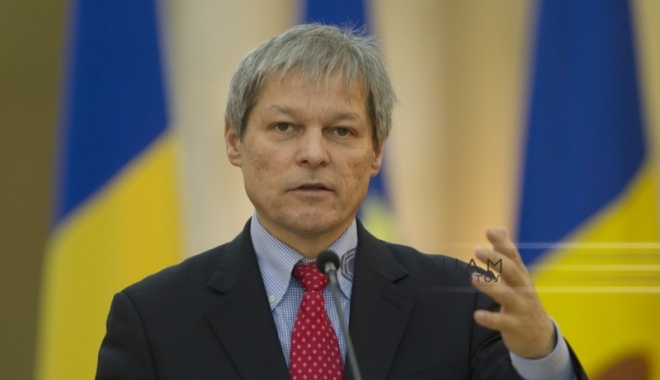 Dacian Cioloș a VOTAT: Românii pot transmite un mesaj puternic partidelor - dacianciolosinqoctavganea-1481444053.jpg