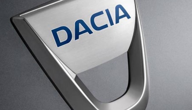 Sandero cu numărul 100.000 a ajuns în Franța - daciasanderogeneva2008sigla-1383741019.jpg