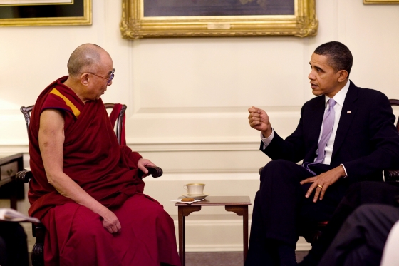 China lansează critici dure după vizita lui Dalai Lama la Casa Albă - dalailamahires-1310898982.jpg