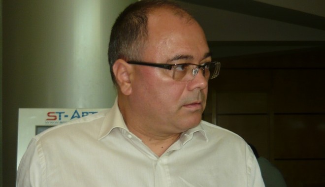 Conferință medicală pe tema managementului medical, la Constanța - dan-1371041722.jpg