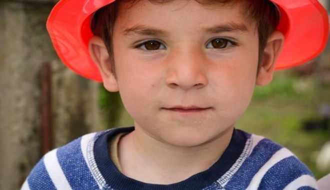 GALERIE FOTO / Carmen Dan, vizită surpriză la Dănuț, băiețelul salvat anul trecut dintr-un puț de 16 metri - dan6-1523117735.jpg