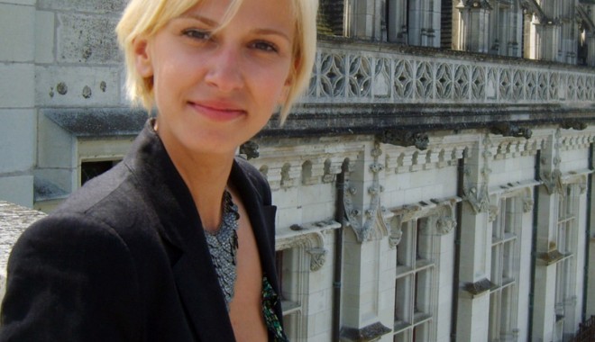 Dana Rogoz, cerută în căsătorie - danarogoz-1334936970.jpg
