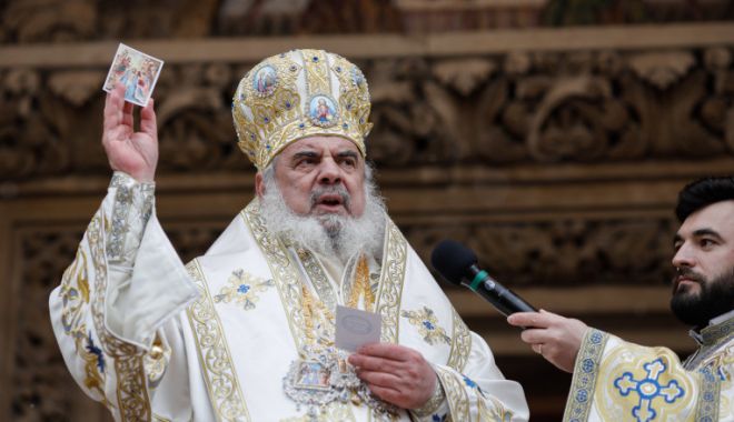 Mesajul Patriarhului Daniel de Paște: "Să ne rugăm pentru încetarea războiului în Ucraina şi să ajutăm pe refugiaţii ucraineni"