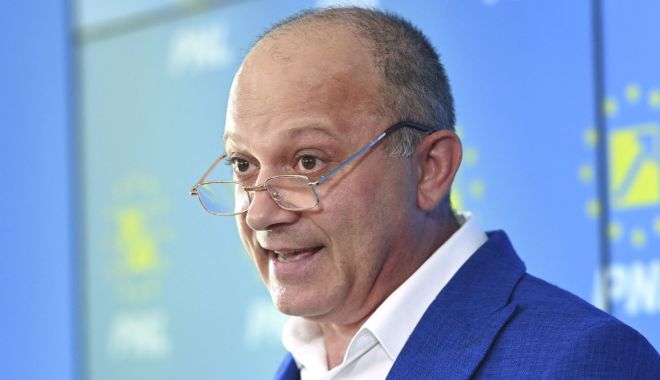 Firmele vor primi bani pentru digitalizarea proceselor de producţie şi înnoirea tehnologiilor cu unele verzi