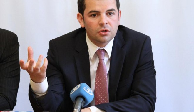 Proiectele tip pentru fermele de familie vor fi puse marți spre consultare - danielconstantin1-1371820665.jpg
