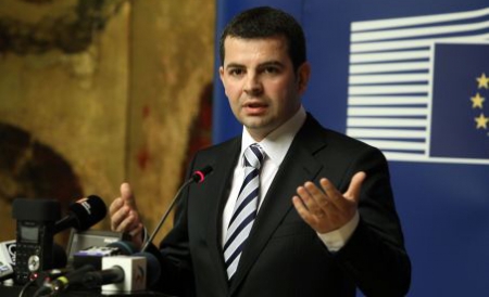 Ministrul Daniel Constantin pleacă mâine la Bruxelles - danielconstantin10iuniedatalacar-1360671352.jpg