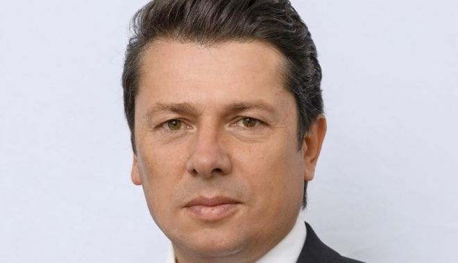 Investiții noi în comuna Limanu. Căminul Cultural, reabilitat și dotat - danielgeorgescuprimarlimanu2-1595956467.jpg
