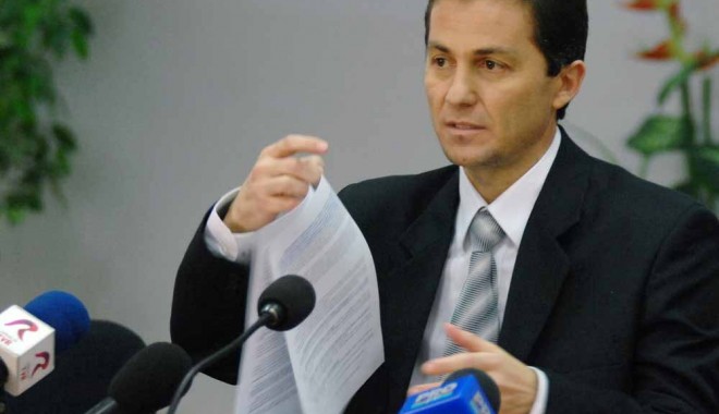 Daniel Morar rămâne șef la DNA - danielmoraradriannastase-1343934908.jpg