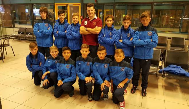 Fotbal / Danone Nations Cup: AGH 2003 va juca mâine partidele din faza grupelor - danonecup-1445515703.jpg