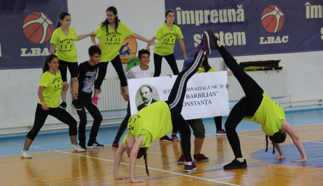Concurs național de majorete și gimnastică aerobică, la Constanța - dansampentrusanatate-1524243208.jpg