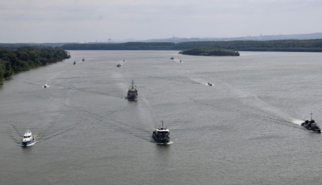 Exerciţiu al Flotilei Navale. Respingerea unui desant fluvial și aerian în Delta Dunării