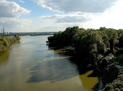 Ministerul Turismului vrea brand turistic propriu pentru Dunăre - danube02-1317210753.jpg