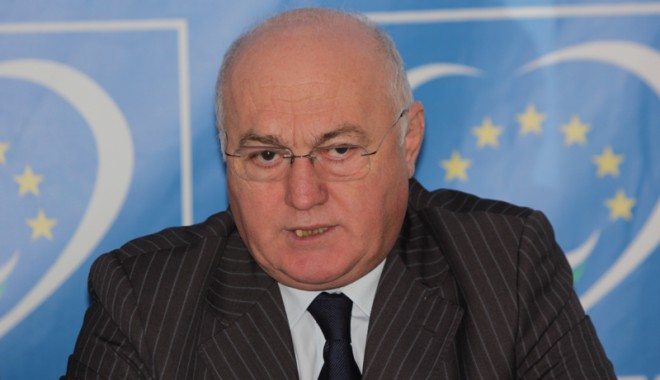 Deputatul Dănuț Culețu caută sprijin pentru cei care nu își mai pot plăti ratele la bănci - danutculetu3-1360862846.jpg