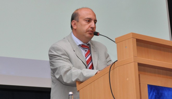 Universitatea 