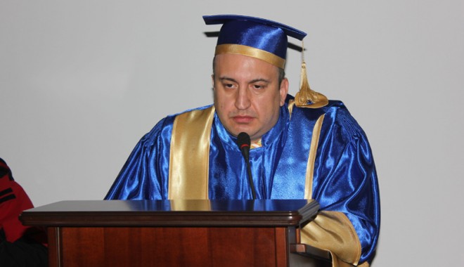 Rectorul Dănuț Epure a fost dat afară - danutepure-1379521547.jpg